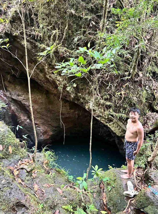 flores-sea-cave-exploration