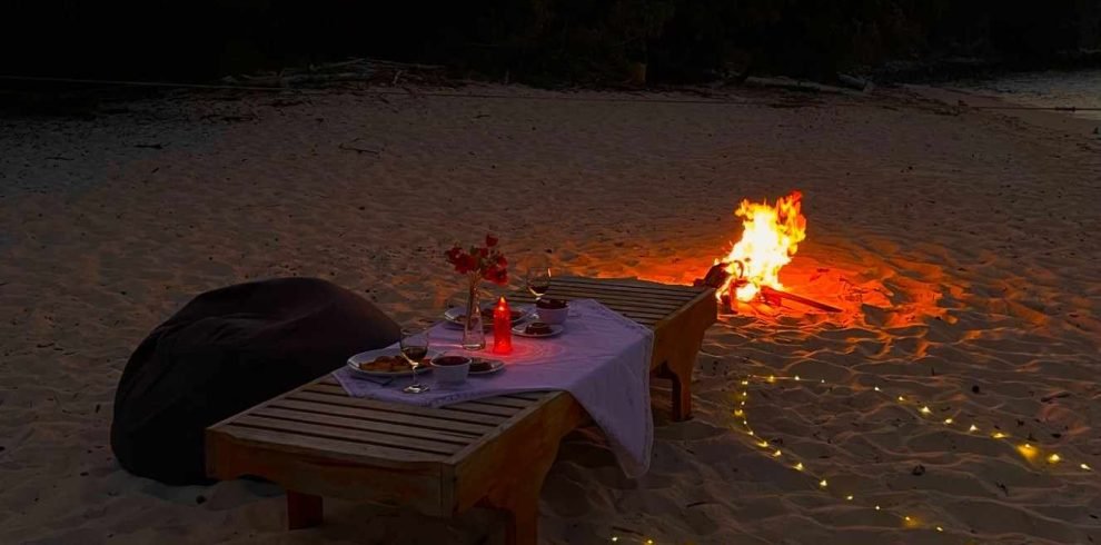 Flores Sunset Escape: Pasir Panjang Beach and Wae Ri I Beach Dinner & Bonfire Experience 2 Ina’s Kitchen & Tours