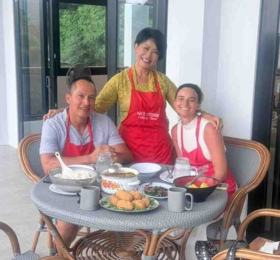 Guests enjoying Indonesian cooking class meal experience at Villa Lantai Labuan Bajo