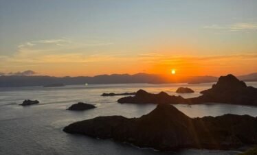 Labuan Bajo Luxury Cruise Sunset view over Komodo Island and surrounding ocean